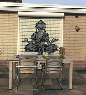 Vliegengordijn Boeddha sitting 819 Tuindeur